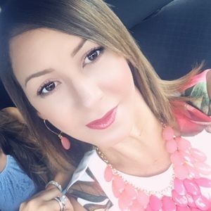 Meet your Posher, Mayra